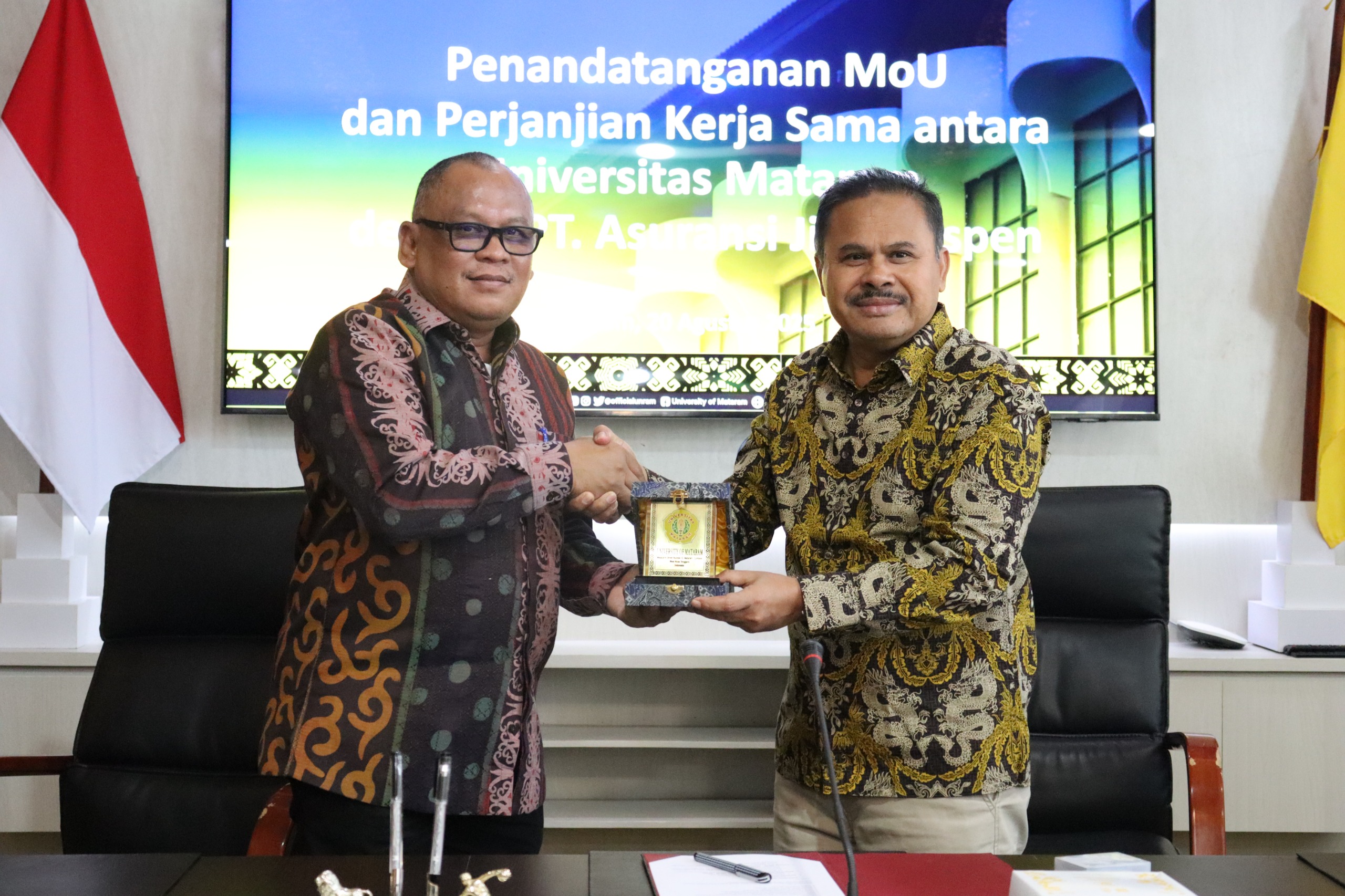 Unram dan PT. Asuransi Jiwa Taspen Tandatangani MoU untuk Perlindungan ASN